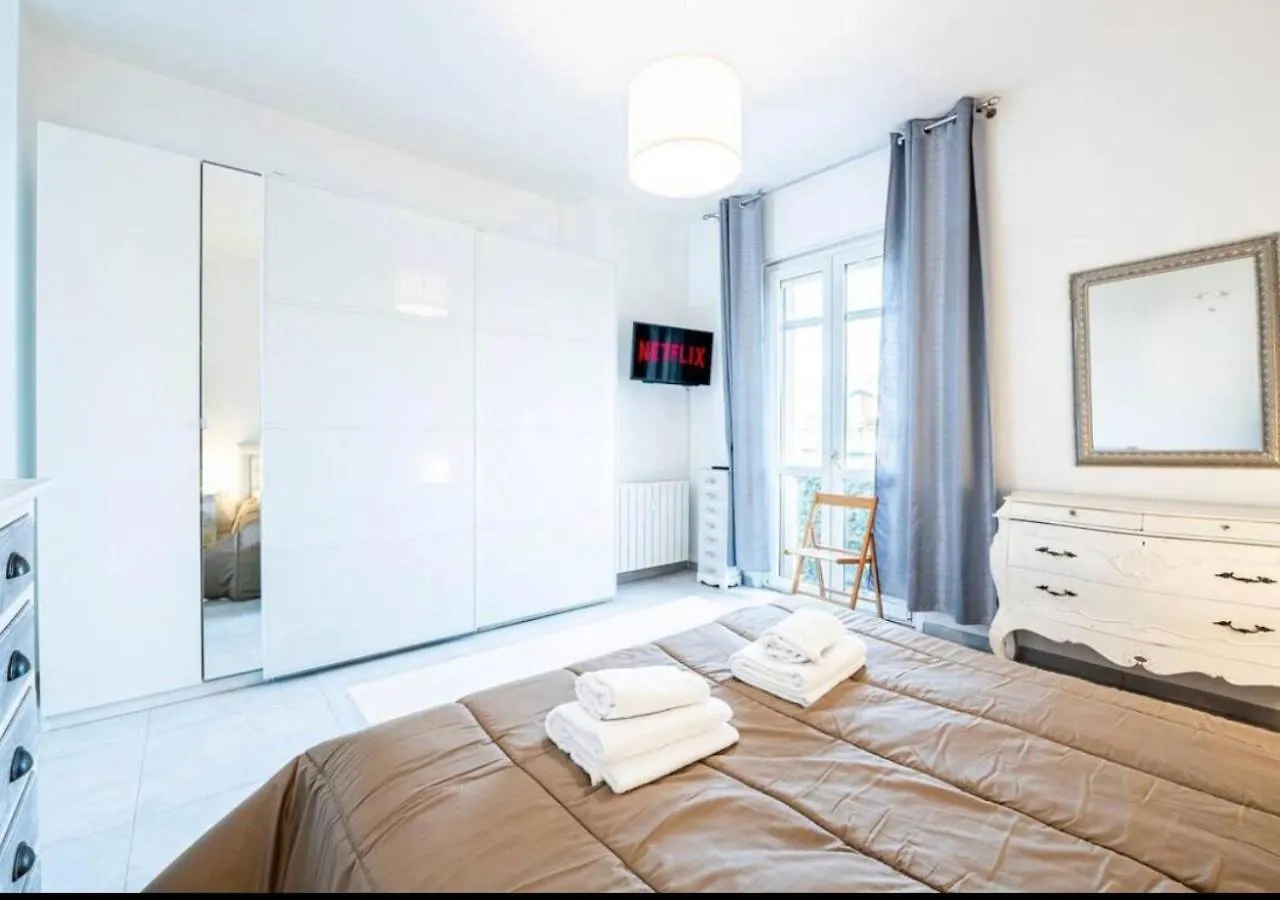La Suite Di Tommy Con Parcheggio Privato Floransa Daire